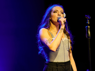 Jenny singing