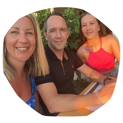 Bob, who has CF, with his daughter Katy and wife Claire