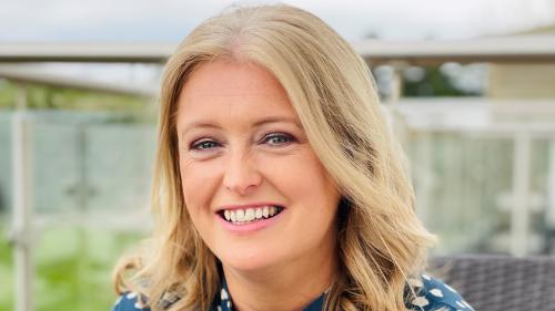 Cassandra MacNaughton