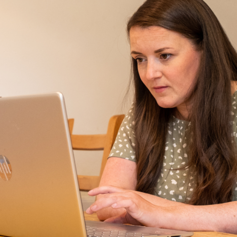 Gillian on laptop