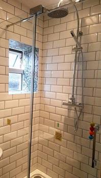Beatas bathroom after