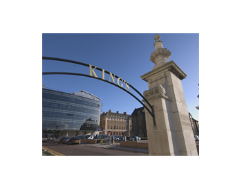 Kings arch with Golden Jubilee Wing in background