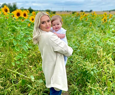 Aimee and daughter Harper