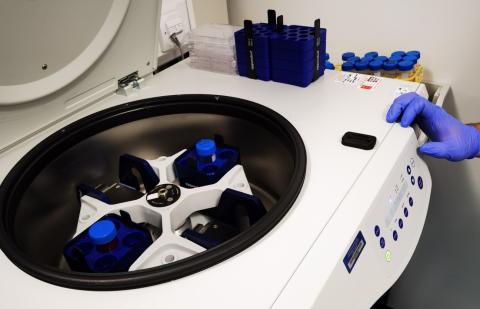 Photo of lab centrifuge